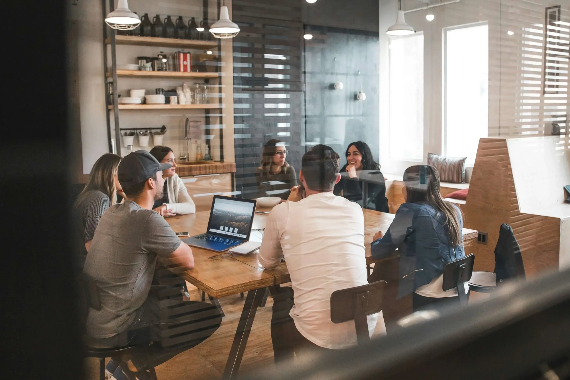 redd-francisco-5U_28ojjgms-unsplash 2